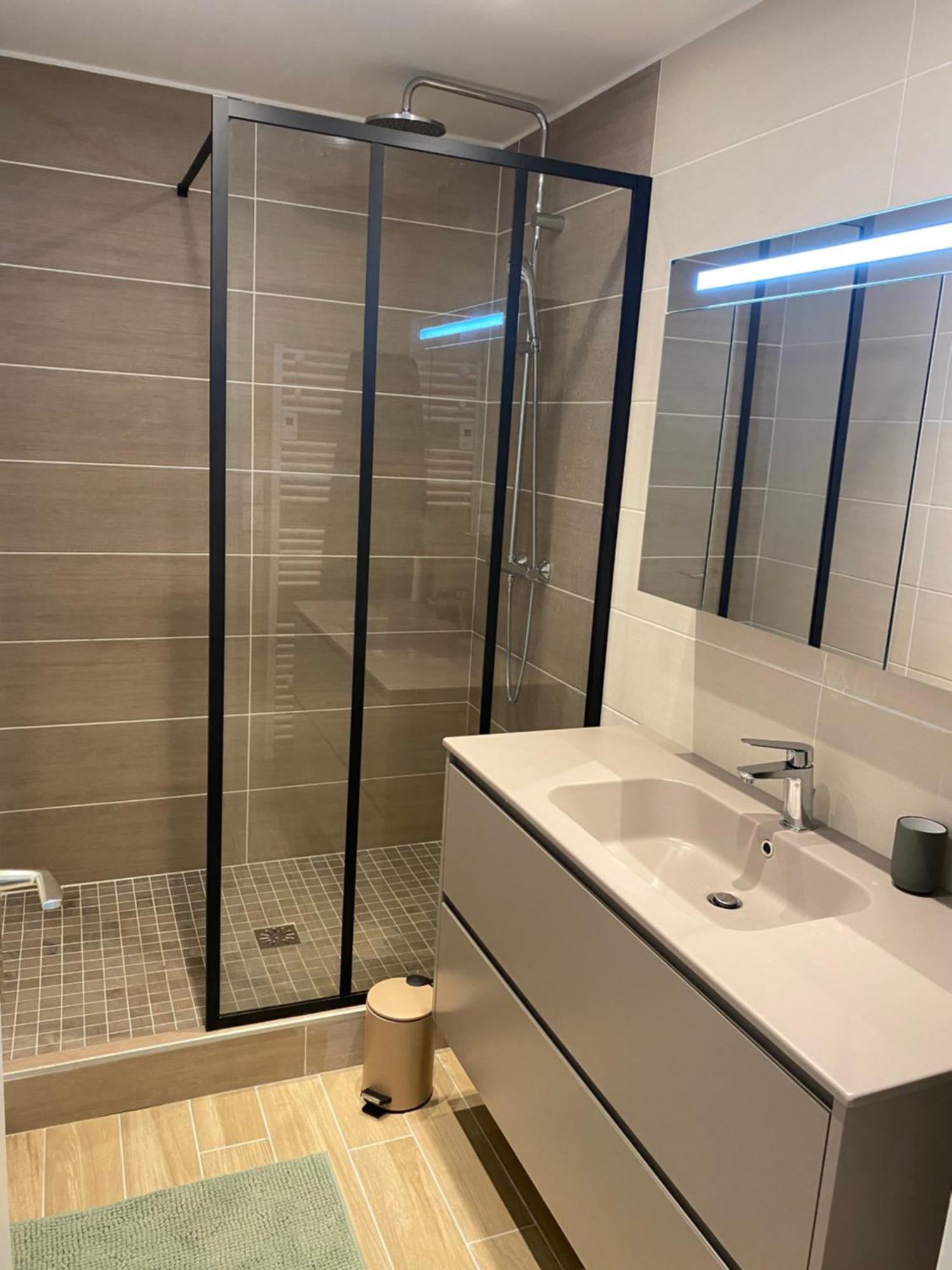 Appartement 65M2 Avec Balcon Vues Partielles Mer A 150M De La Plage Et Centre, Wifi Et Parking Prive Blonville-sur-Mer Eksteriør billede