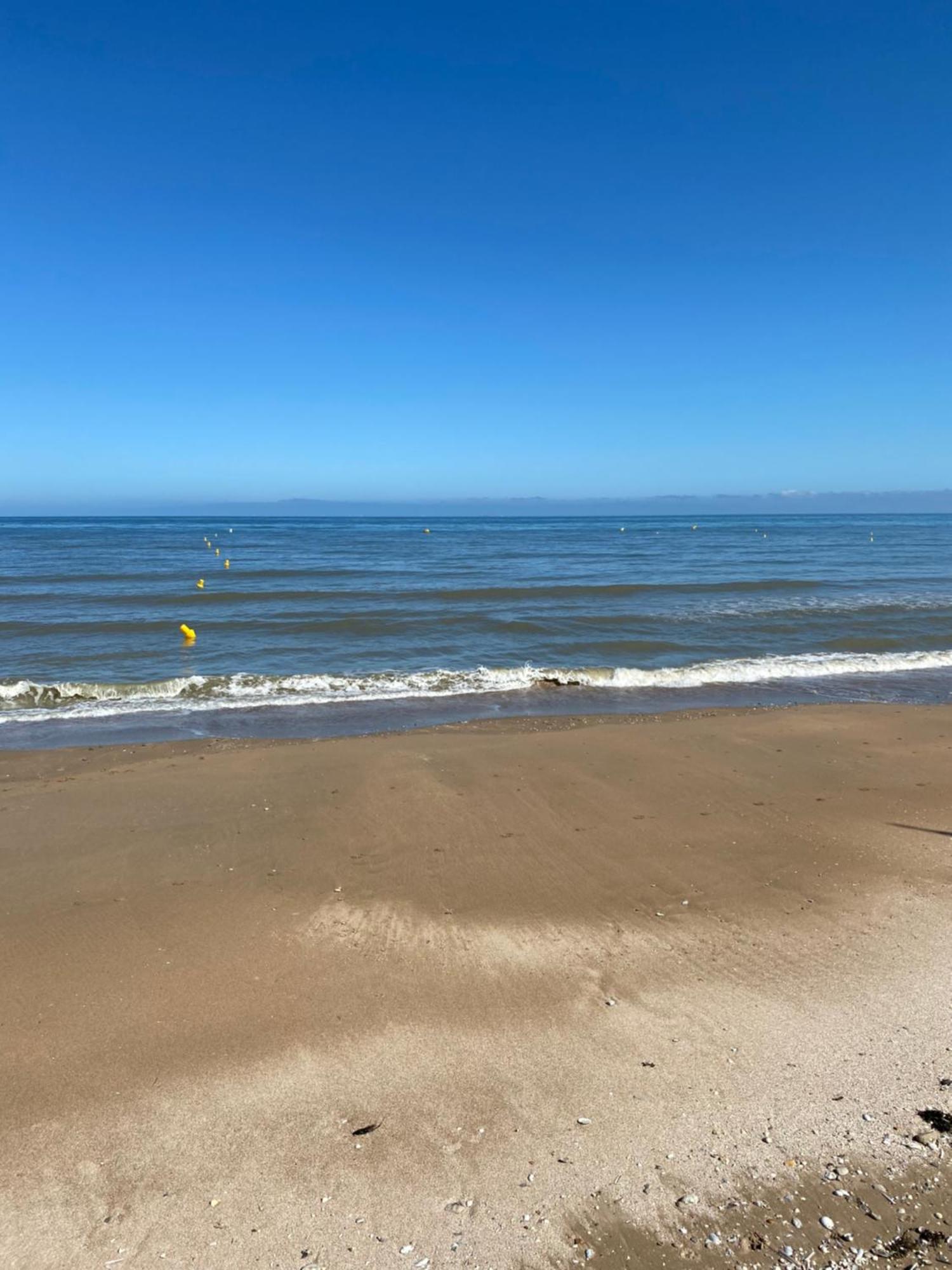 Appartement 65M2 Avec Balcon Vues Partielles Mer A 150M De La Plage Et Centre, Wifi Et Parking Prive Blonville-sur-Mer Eksteriør billede